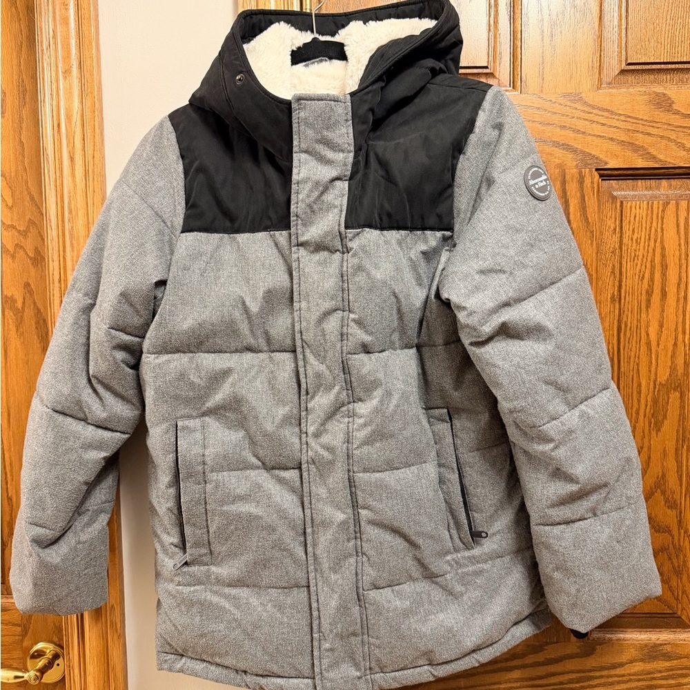 Abercrombie Kids Black and Gray Puffer Jacket